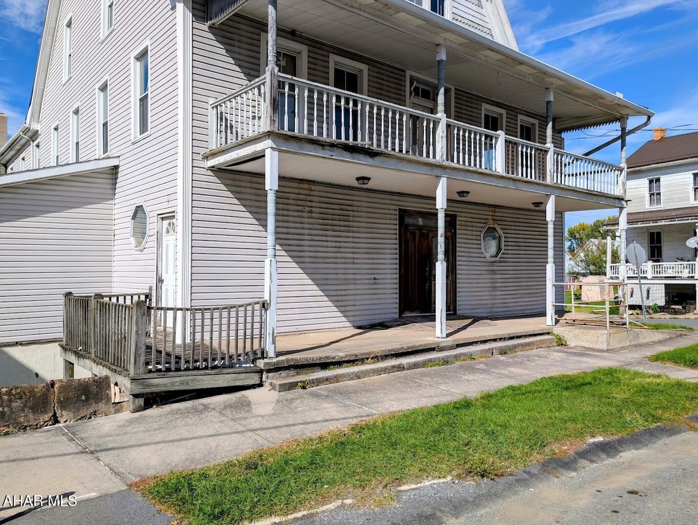 Unknown - Commercial Sale