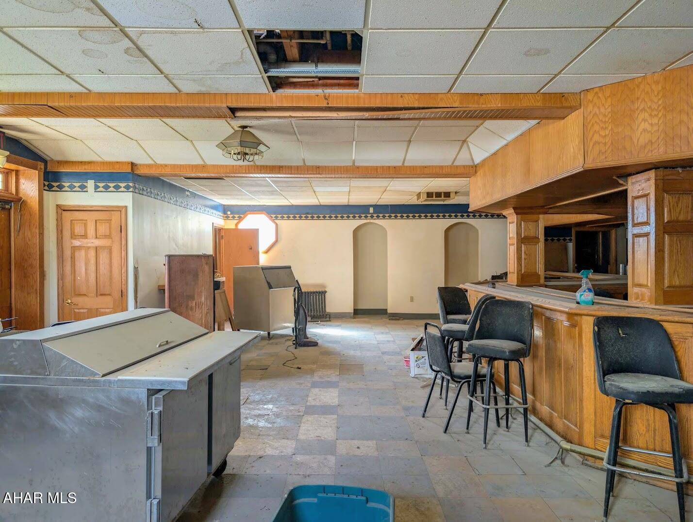 Unknown - Commercial Sale