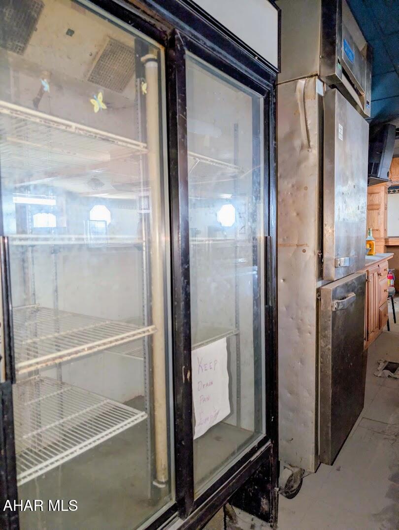 Unknown - Commercial Sale