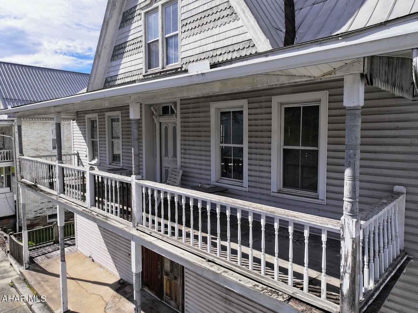 Unknown - Commercial Sale