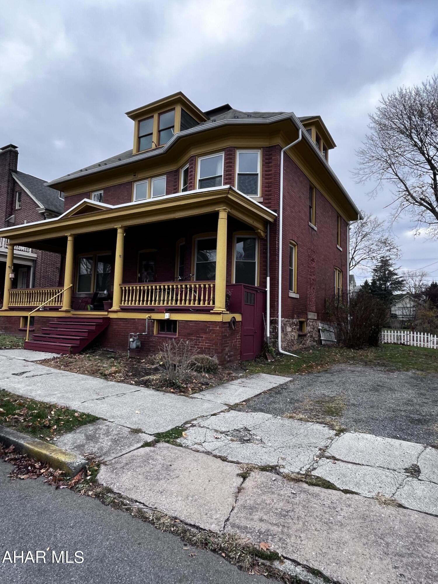 Hollidaysburg - Residential