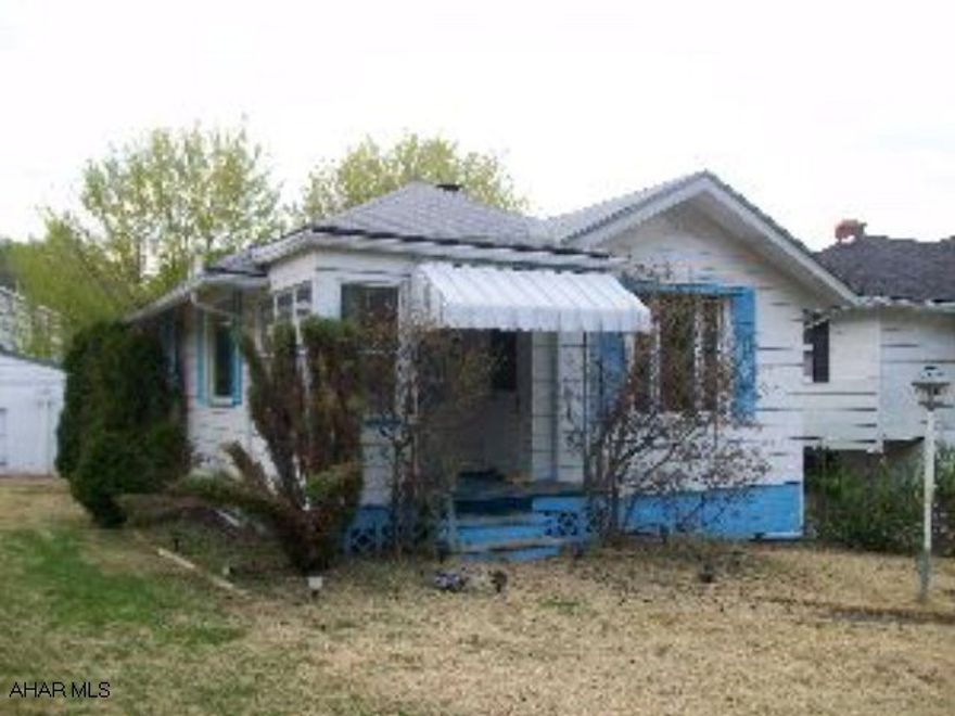 This is a Fannie Mae HomePath property. Purchase this property for as little as 3% down! This property is approved for HomePath Mortgage Financing. This property is approved for HomePath Renovation Mortgage Financing.  Property being sold in AS IS condition.