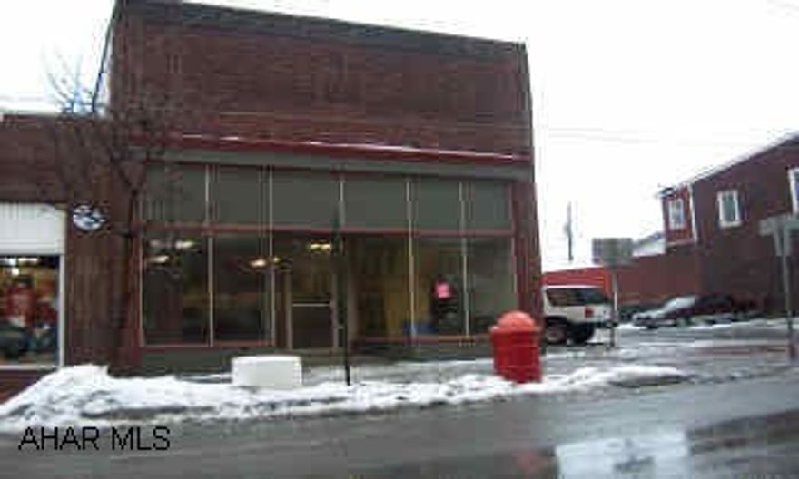 Laundry mat with additional lot Laundry mat + lot.