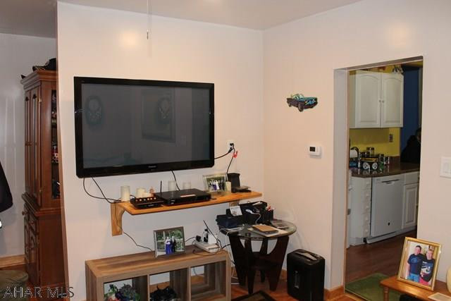 Juniata - Residential