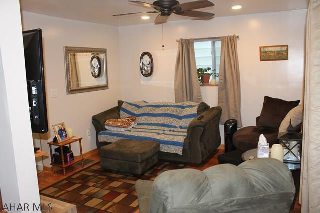 Juniata - Residential