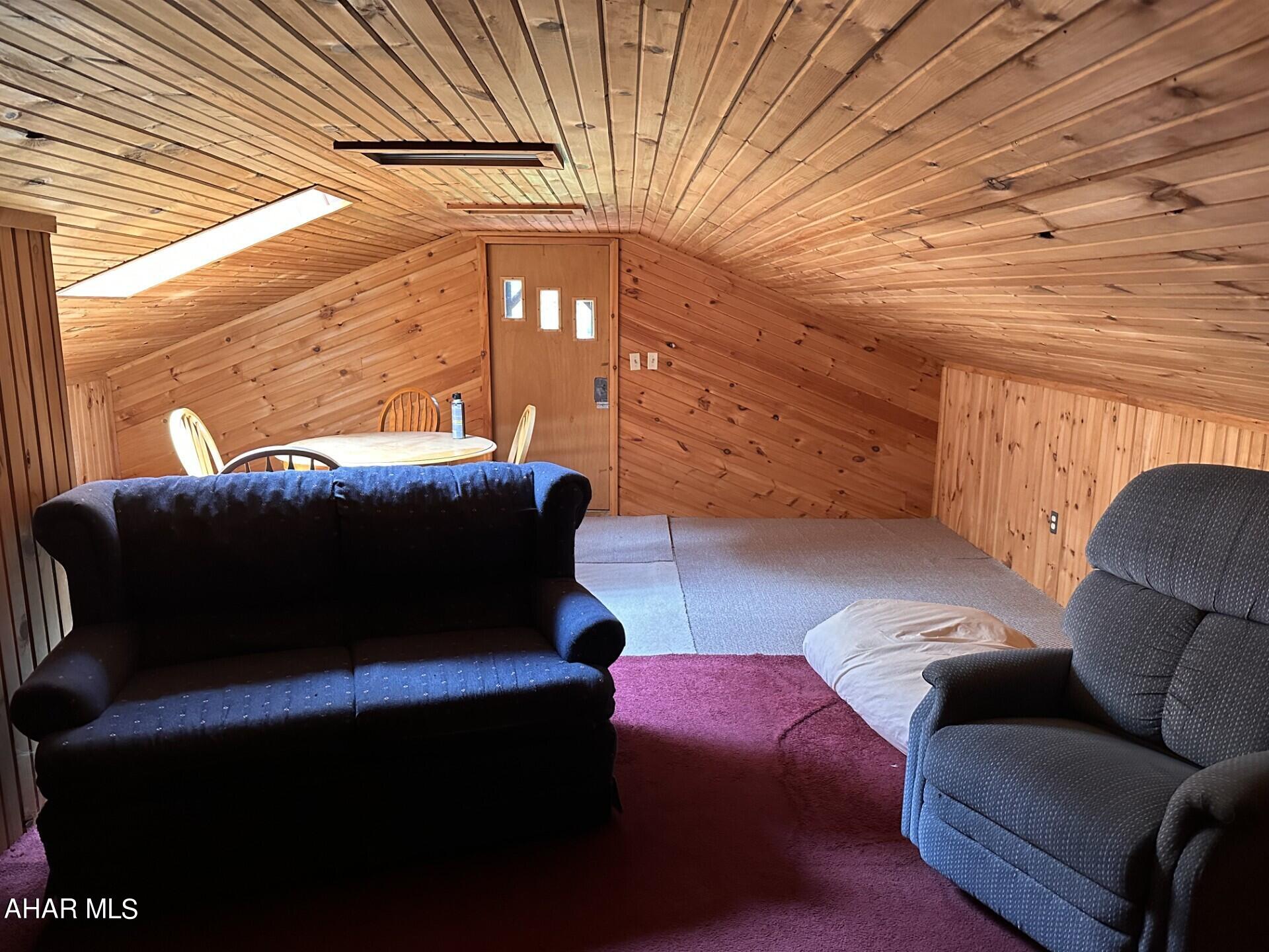 Glendale Yearound - Residential