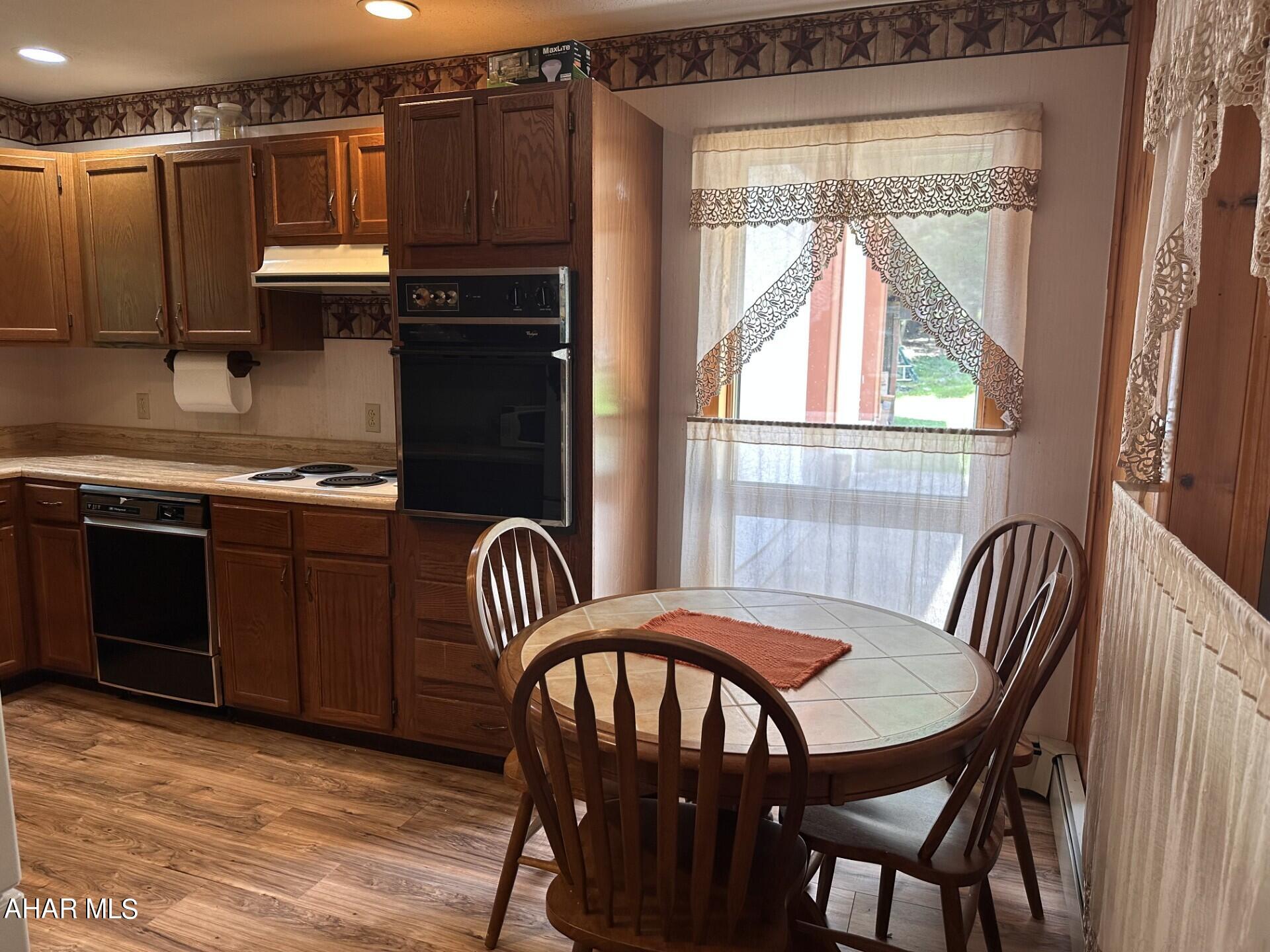 Glendale Yearound - Residential