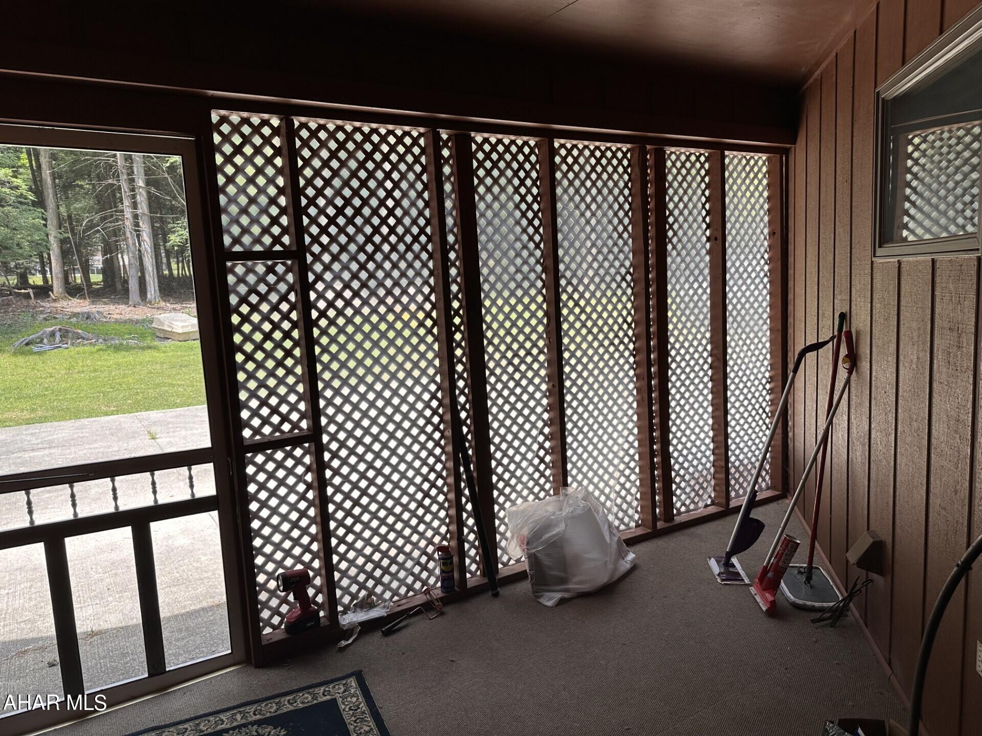 Glendale Yearound - Residential