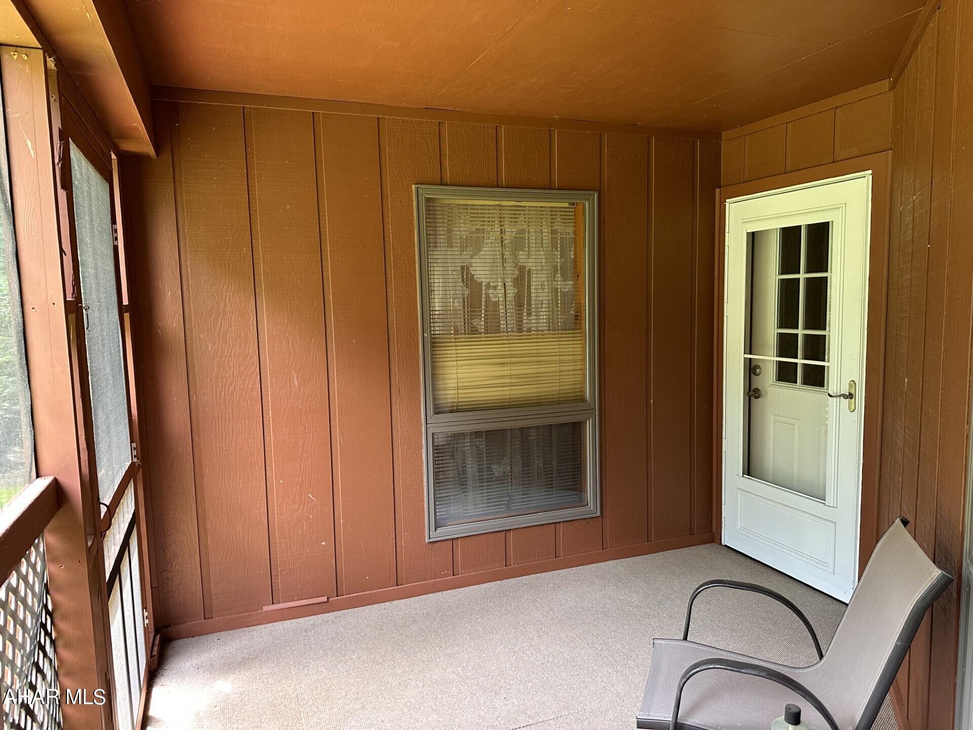 Glendale Yearound - Residential