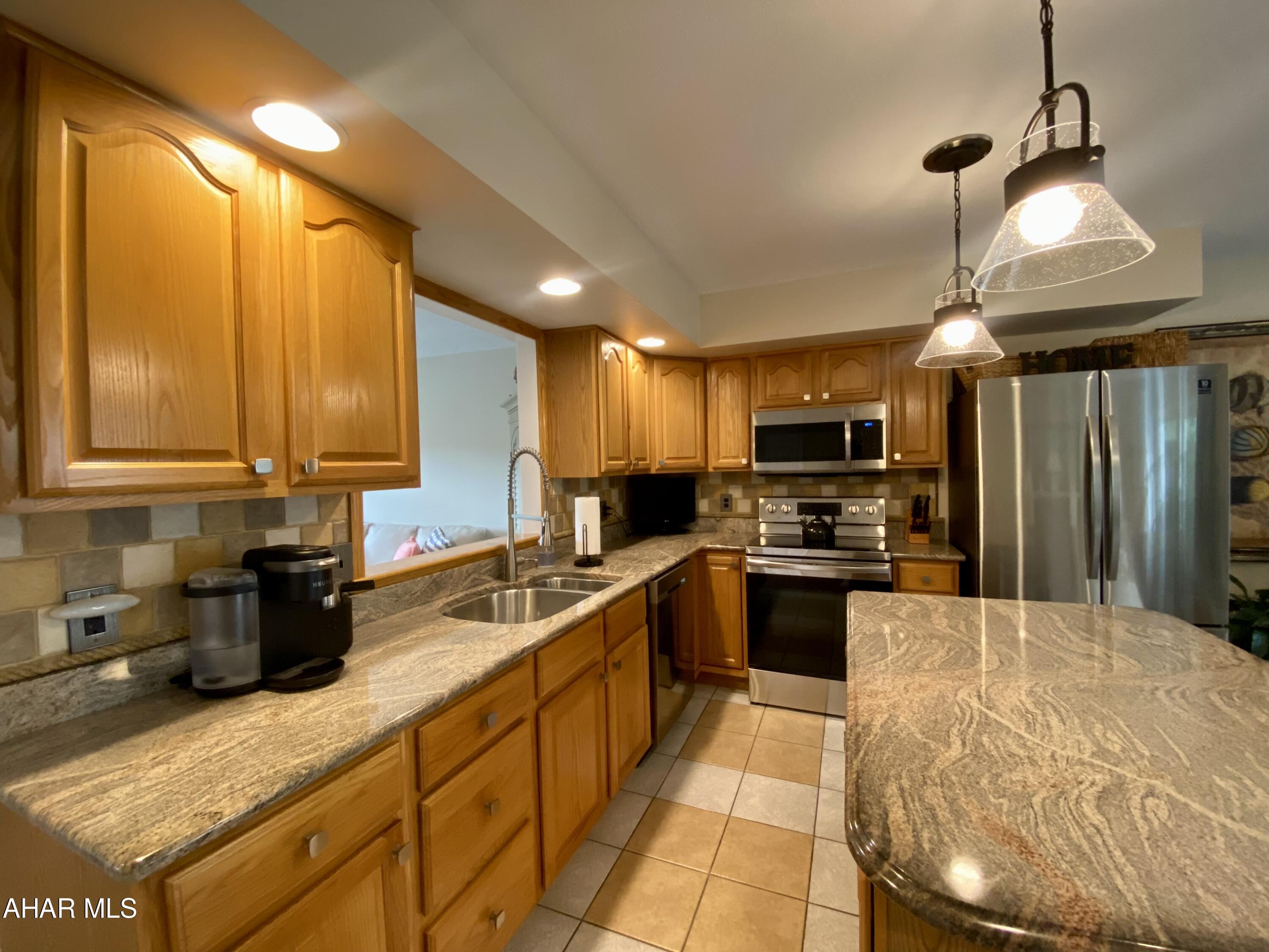 Canoe Creek - Residential