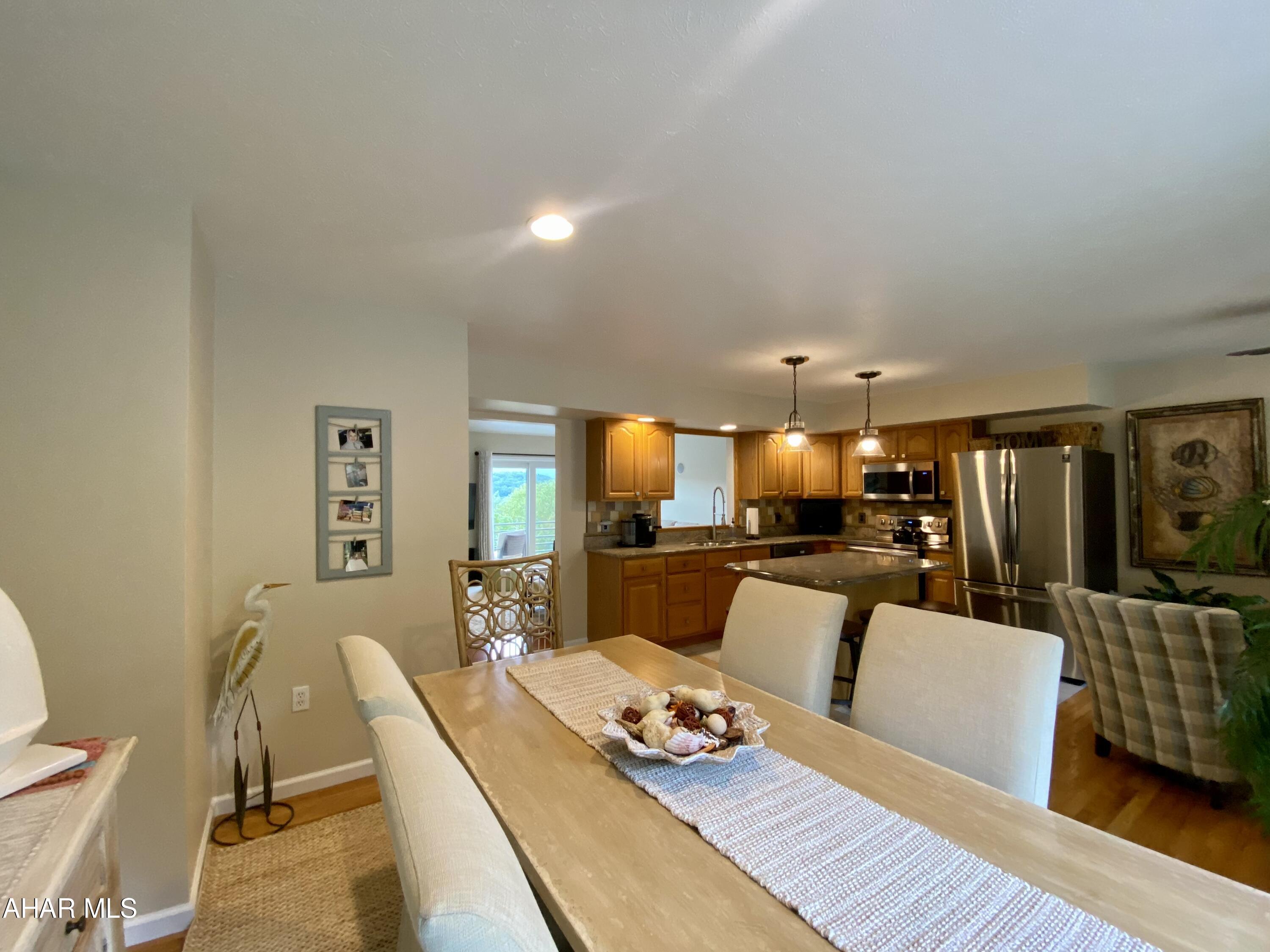 Canoe Creek - Residential