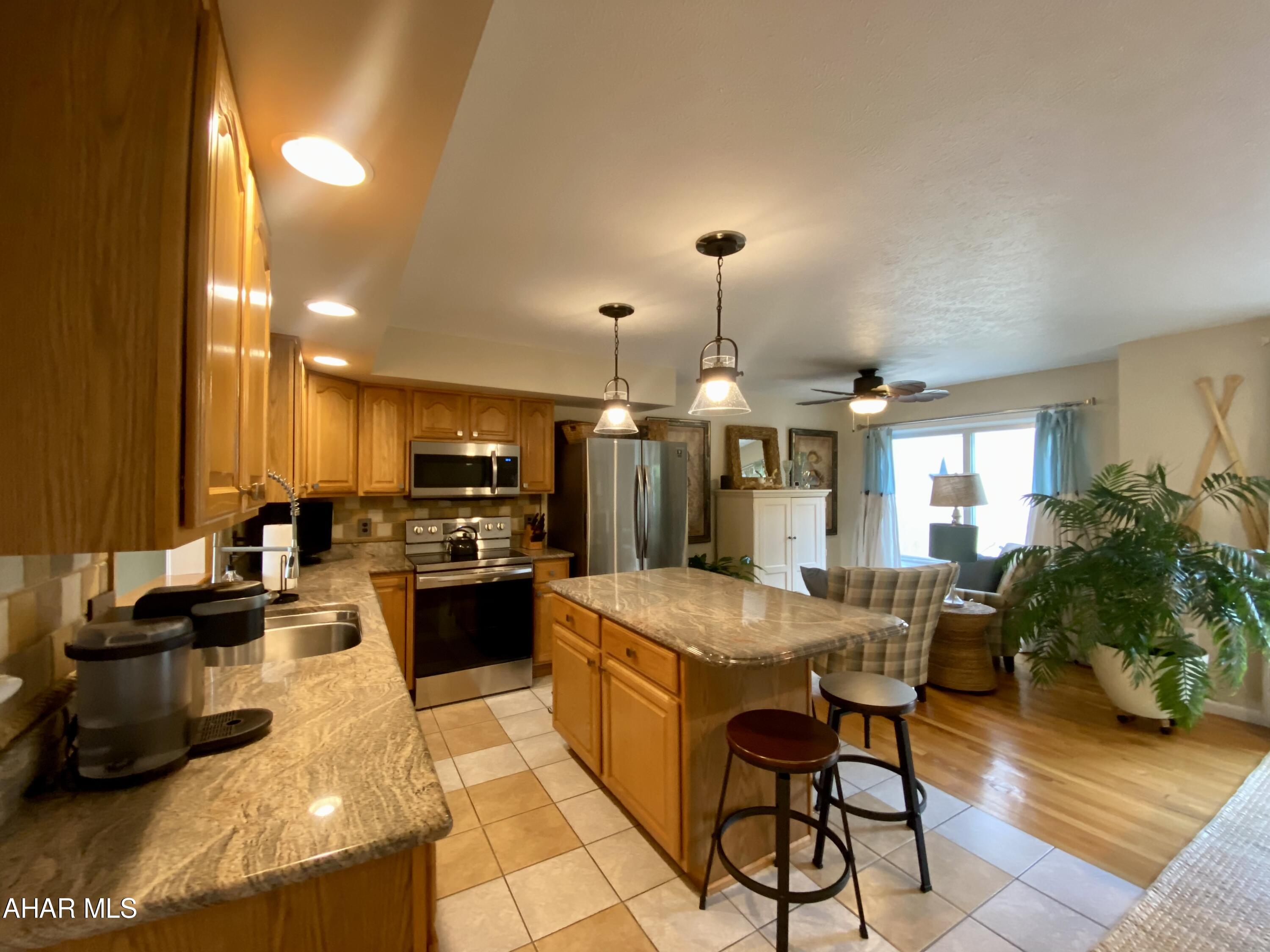 Canoe Creek - Residential