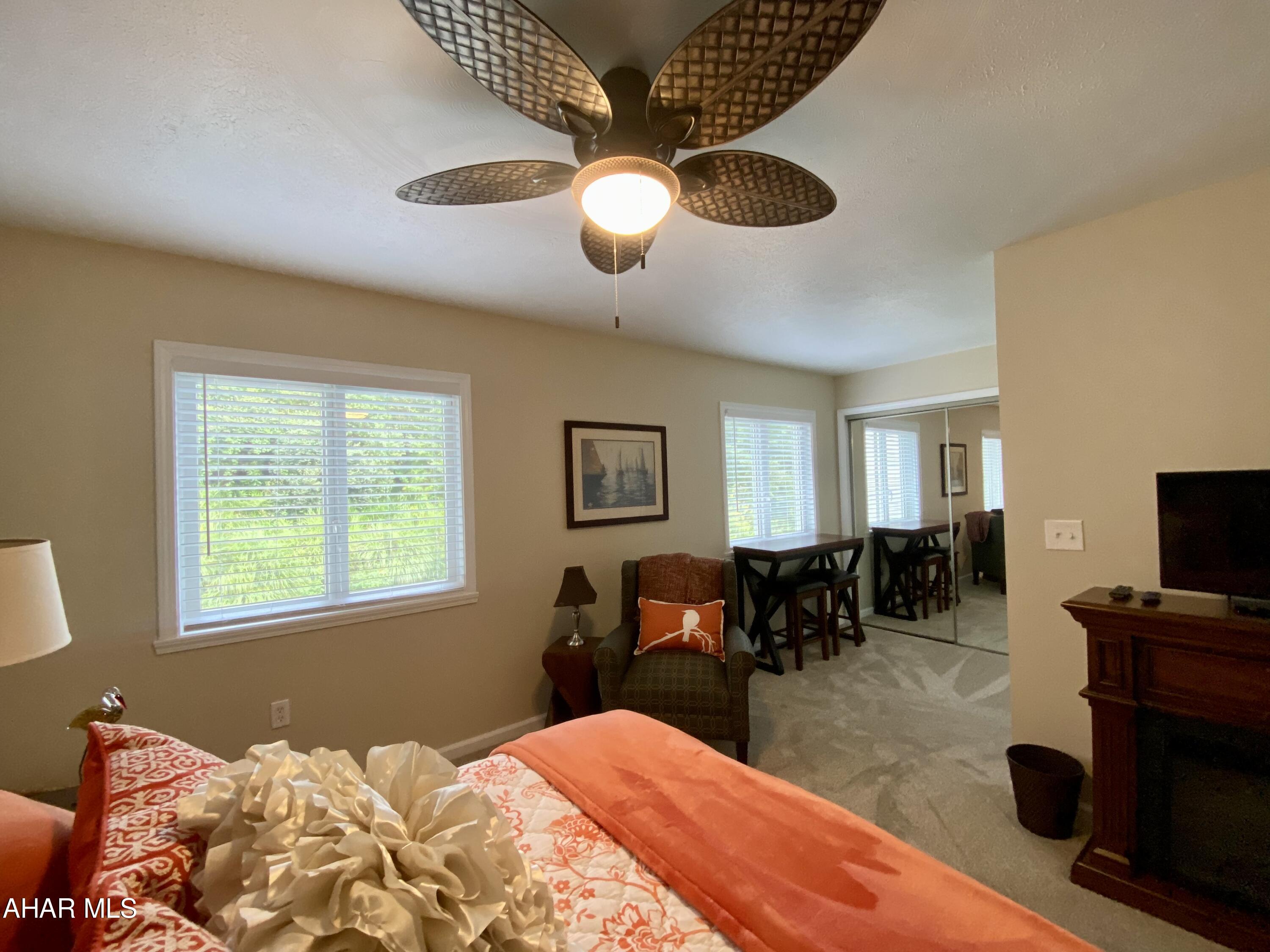 Canoe Creek - Residential