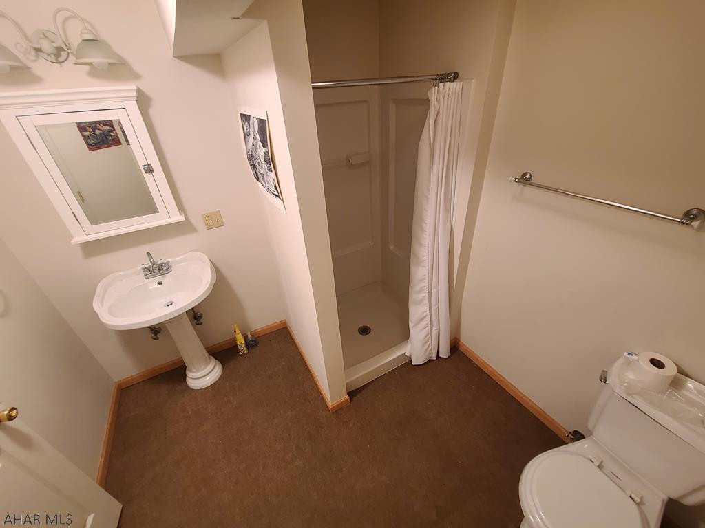 Glendale Yearound - Residential