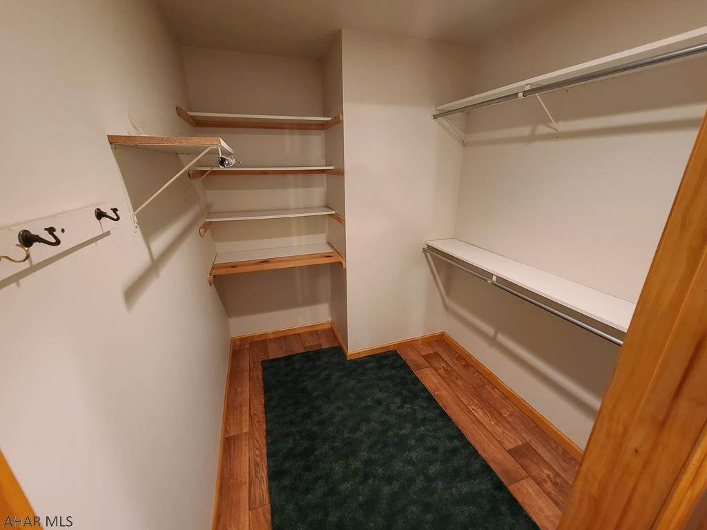 Glendale Yearound - Residential