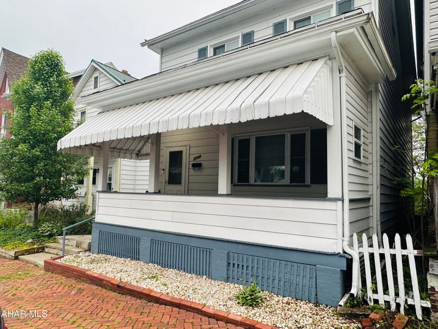 Check out this beautiful 3 Bed 1.5 Bath home centrally located just minutes from schools, shopping, restaurants and more.  The home features many new and nearly new features to include: Stainless Steel appliances, a high efficiency furnace with central air, newer windows and roof, spacious rooms, a large eat in kitchen with walk in pantry, formal dining room, and a large mud room great for storage and more.  The home also features large bedrooms, with walk in closets and fresh paint throughout.  The full size attic can be easily finished to make a 4th bedroom, or bonus room for even more space.  The exterior features a fenced in yard complete with a beautiful patio with a pergola and hot tub, and a detached one car garage.  This one won't last, schedule your showing today!

Buyer to confirm square footage and taxes.  No commission on sellers assist.  Seller offering a one year home warranty with a full price offer.