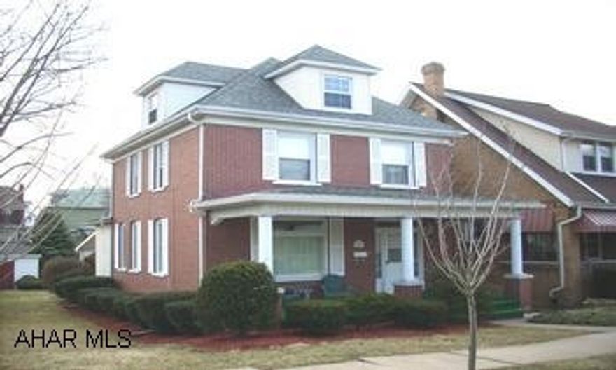 2.5 STORY BRICK. LOVELY CLASSIC 2.5 STORY BRICK ON BEAUTIFULLY LANDSCAPED LOT. NEW FLOORING THROUGHOUT. BEAUTIFULLY DECORATED. 1ST FLOOR LAUNDRY. FINISHED BASEMENT. FINISHED ATTIC COULD BE 4TH BEDROOM, NEEDS HEAT AND ELECTRIC OUTLETS.