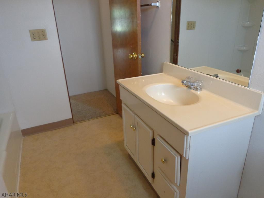 Maple Hollow - Residential