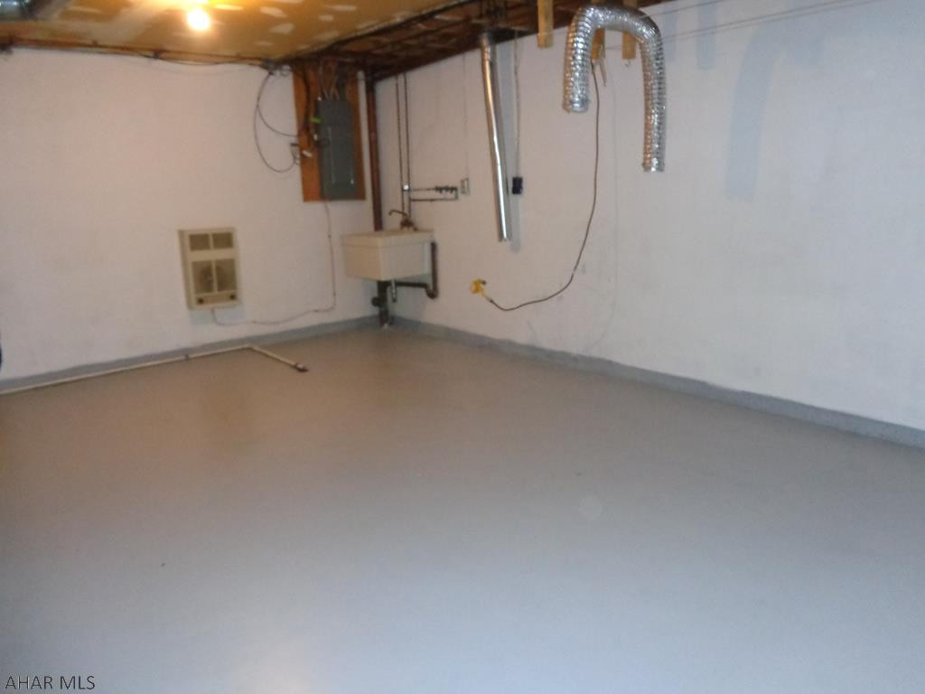 Maple Hollow - Residential