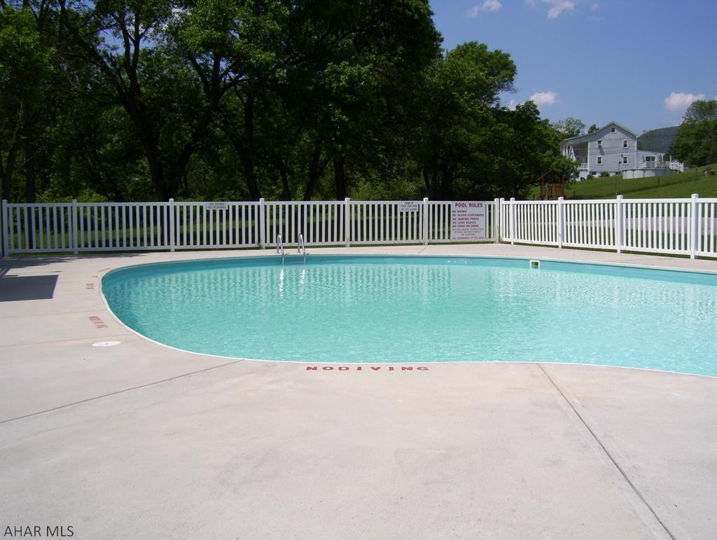 Maple Hollow - Residential