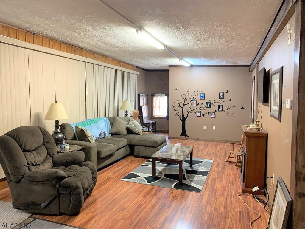 Unknown - Commercial Sale