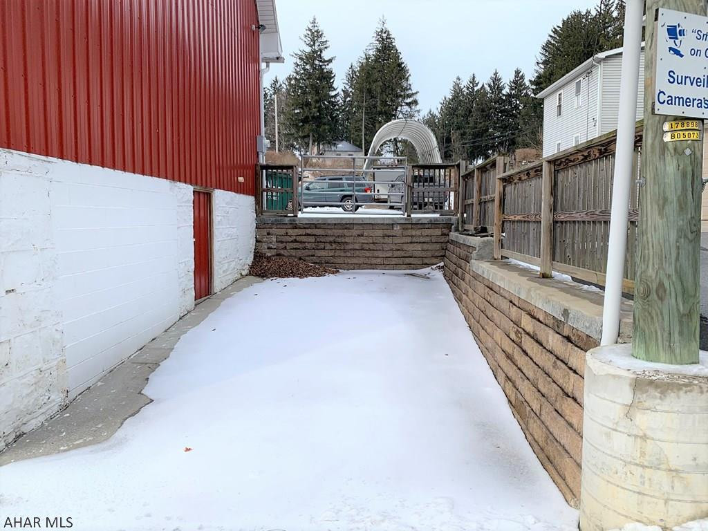 Unknown - Commercial Sale