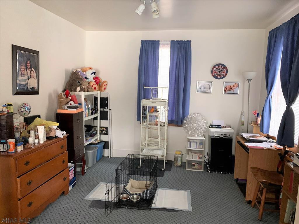 Unknown - Commercial Sale