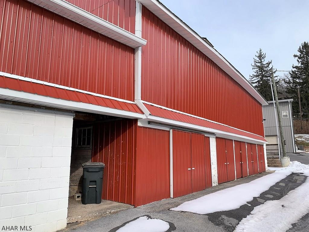 Unknown - Commercial Sale