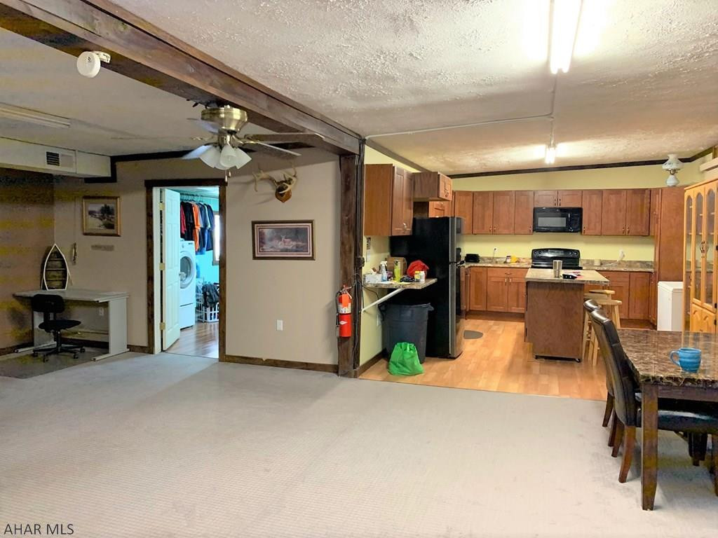 Unknown - Commercial Sale