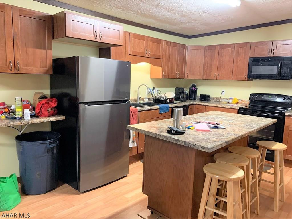 Unknown - Commercial Sale