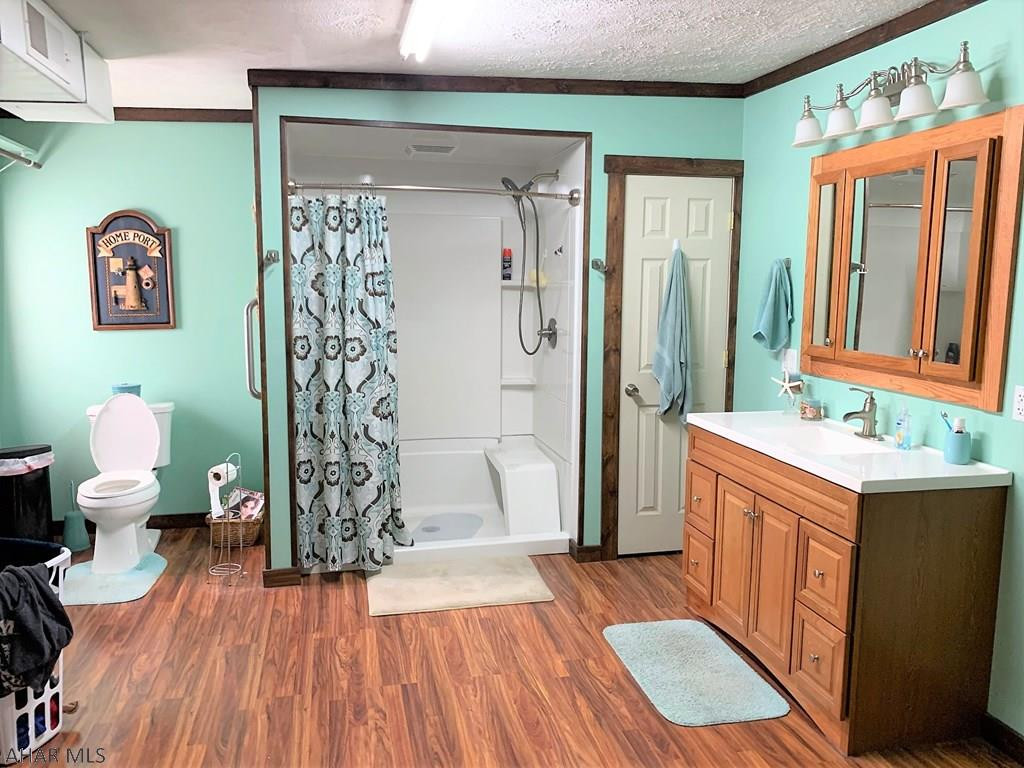 Unknown - Commercial Sale