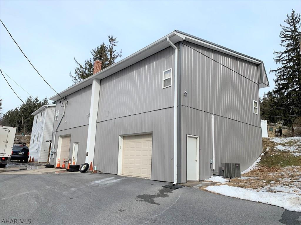 Unknown - Commercial Sale