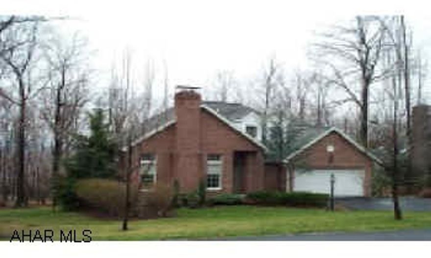 4br-3.5ba - cusom built beauty in Stonehedge - more than meets the eye - huge fr-bull basement 2 tier deck/patio overlooking wooded back yard! 4br-3.5ba - cusom built beauty in Stonehedge - more than meets the eye - huge fr-bull basement 2 tier deck/patio overlooking wooded back yard!