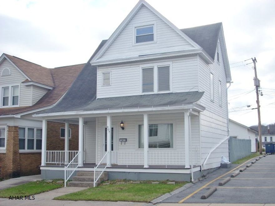 3 bedroom, 2 bath home in residential neighborhood. Freshly painted kitchen, first floor laundry & first floor bath. Covered front porch & covered back patio. 2 car detached garage. Priced to sell!