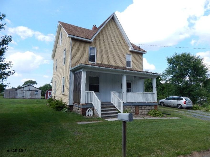 Portage schools- Bright & spacious home on huge corner lot! Priced to sell & seller to offer closing $$