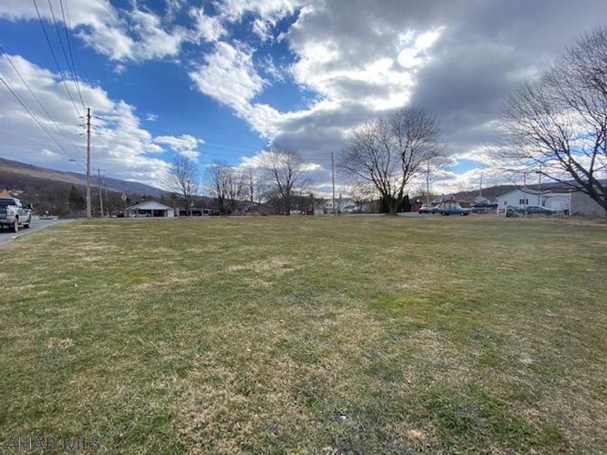 Are you looking for a nice corner lot to build your dream home? Located in the lower end of Bedford, this lot is just what you have been looking for! Nice flat lot with public utilities to the lot line. This property offers you the convenience of being near downtown while having easy access to travel to all points North, East, West, and South. Call today, because this one won't last long!