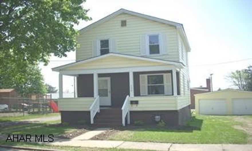 2 STORY WITH 2 CAR DETACHED GARAGE COMPLETELY REMODELED 2 STORY. LOVELY OAK KITCHEN. NEW BATHROOM. 1ST FLOOR LAUNDRY. NEW ROOF, WINDOWS, FLOORING. DETACHED 2 CAR GARAGE.