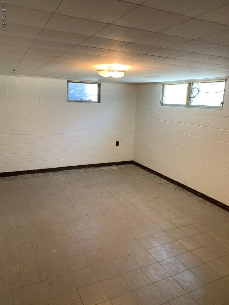 Unknown - Residential Lease