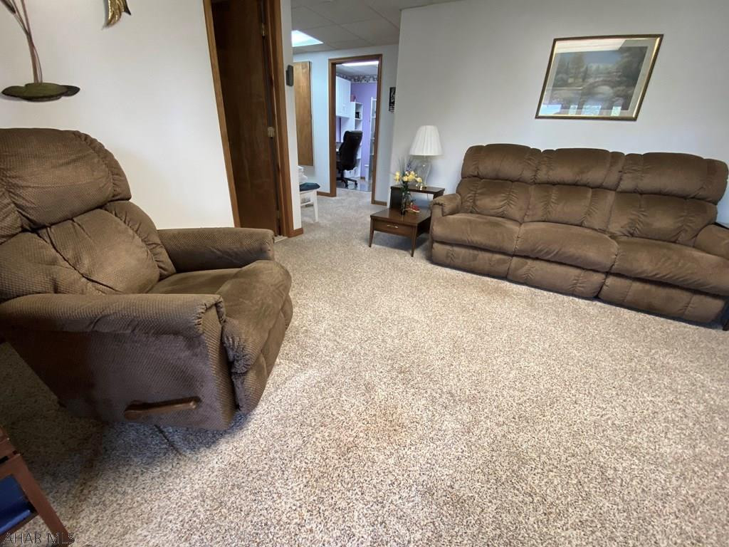 Lakewood Manor - Residential