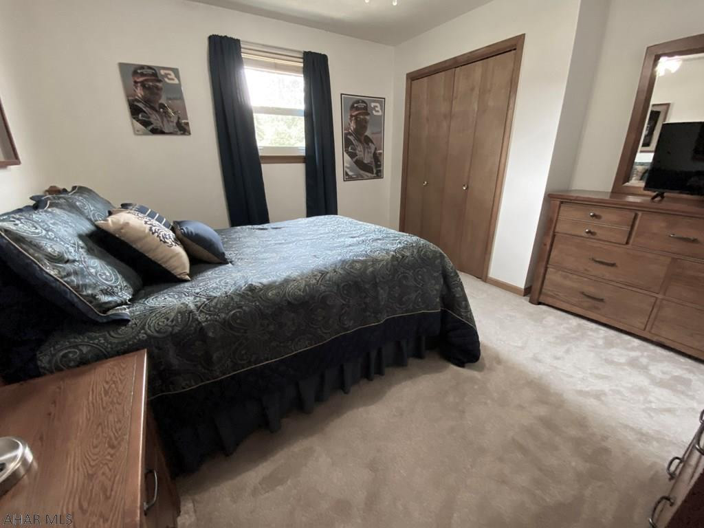 Lakewood Manor - Residential