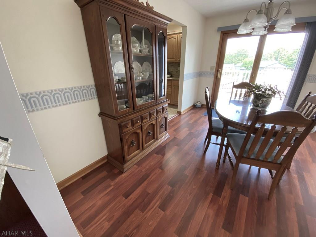 Lakewood Manor - Residential