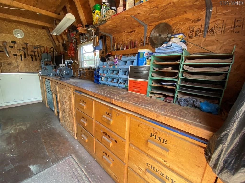 Lakewood Manor - Residential