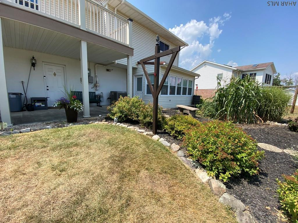 Lakewood Manor - Residential