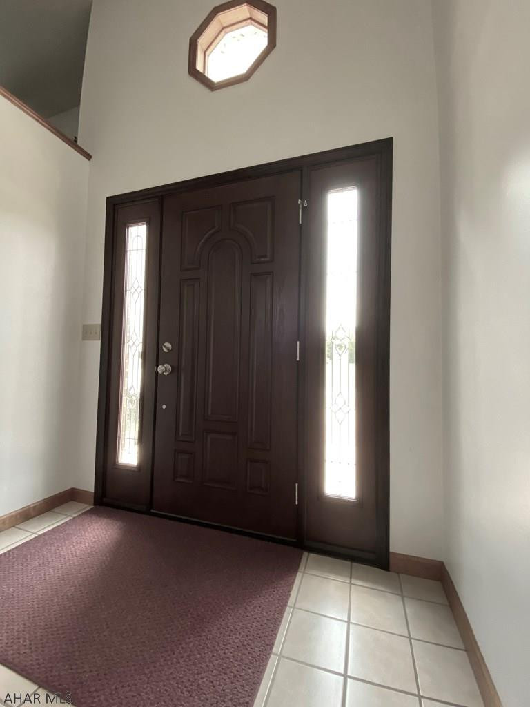 Lakewood Manor - Residential