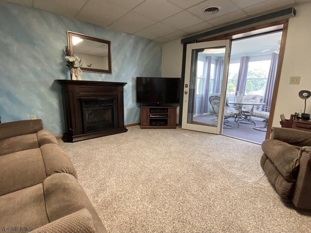 Lakewood Manor - Residential