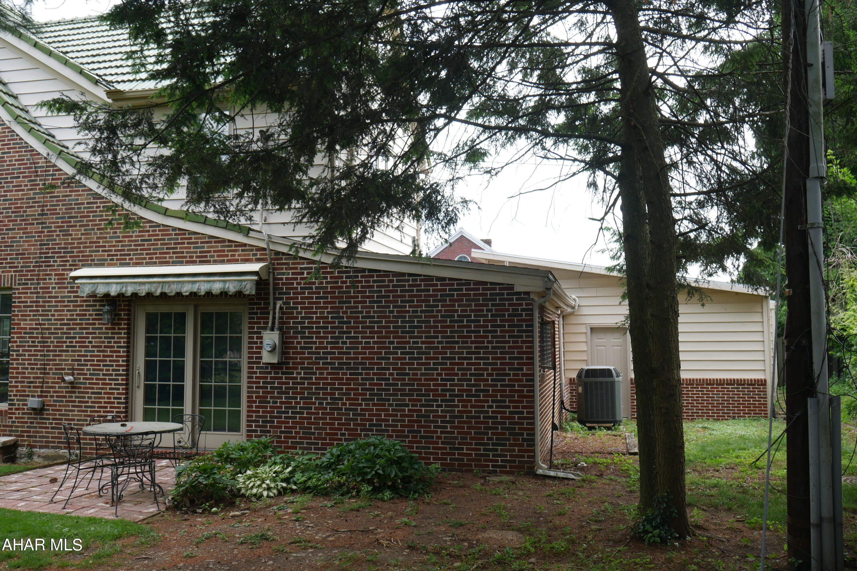 Baker Mansion - Residential