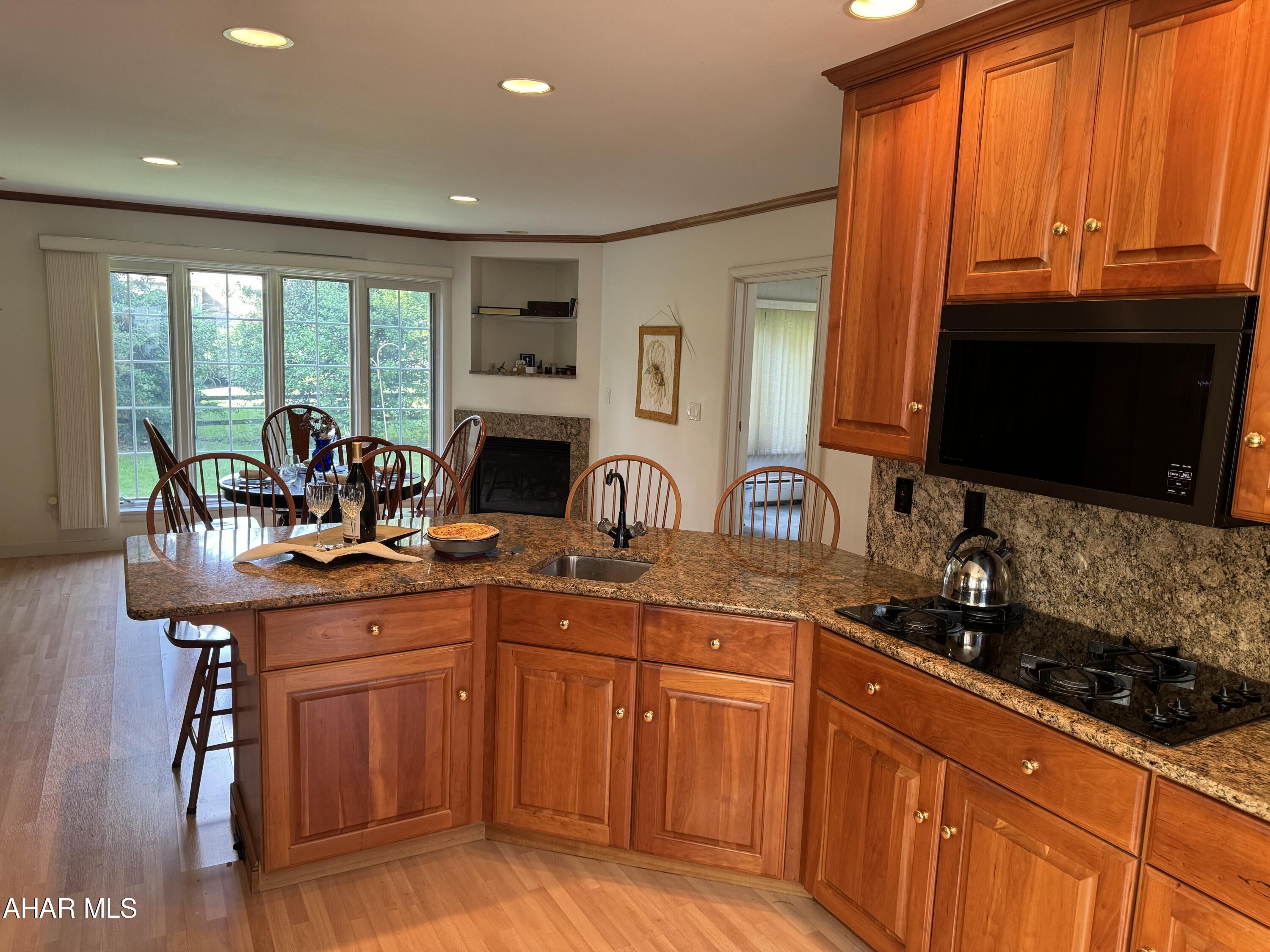 Baker Mansion - Residential