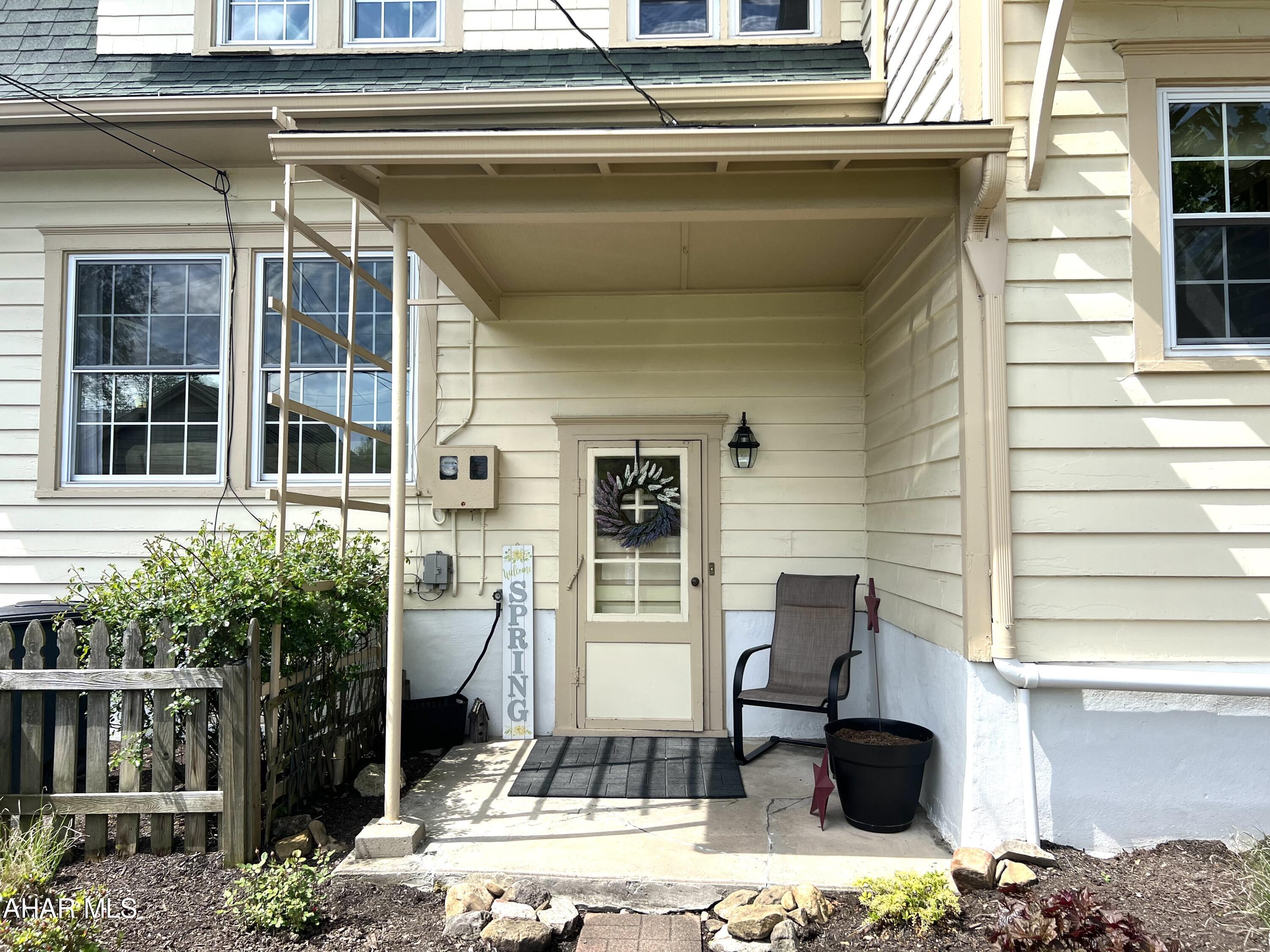 Baker Mansion - Residential