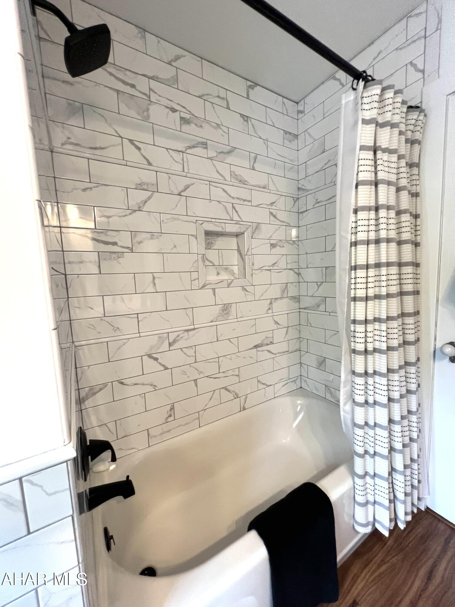 Baker Mansion - Residential