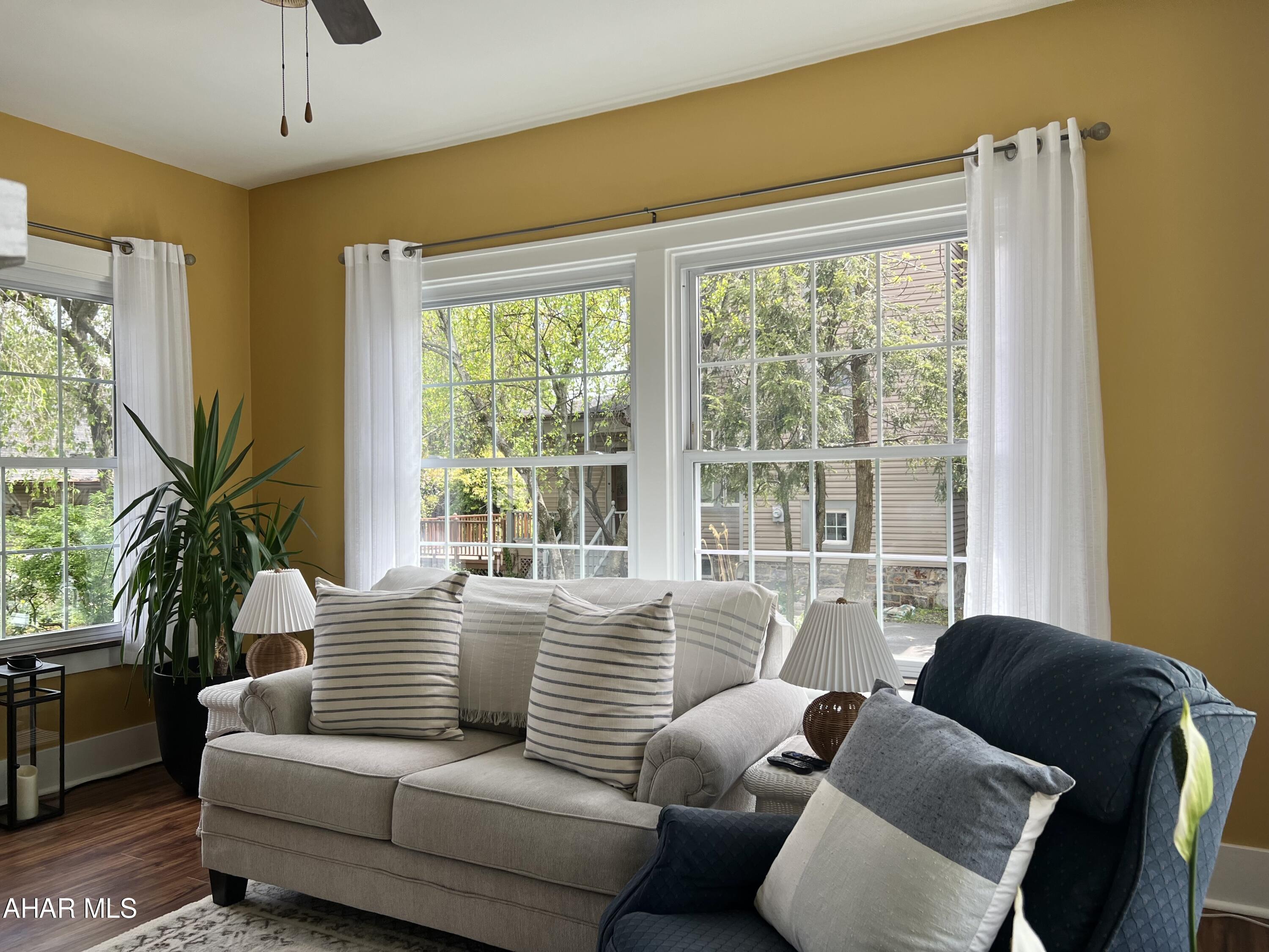 Baker Mansion - Residential